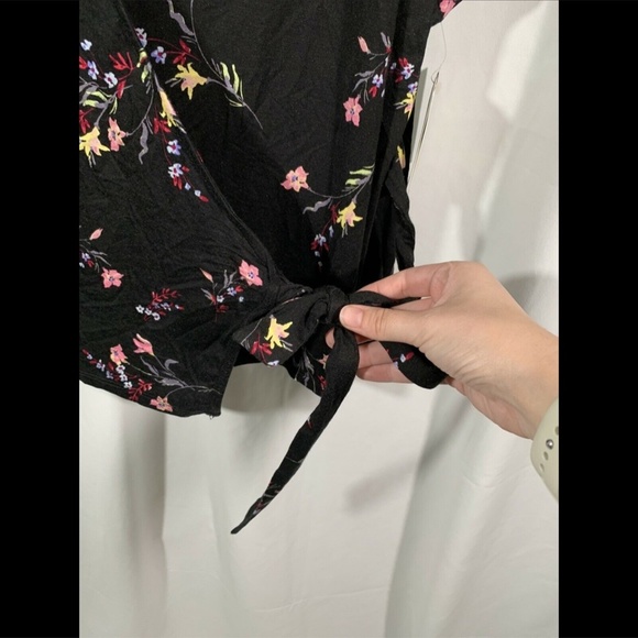 NWT 14th & Union Shirred Wrap‎ T-Shirt in Black/ Dream Day Blossom [SZ 2X ] - Picture 8 of 10